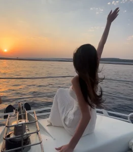 <em>Sunset-Cruise</em>